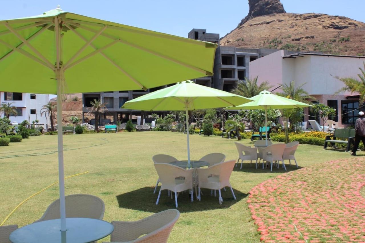 Hotel Strawberry Hills Saputara Esterno foto